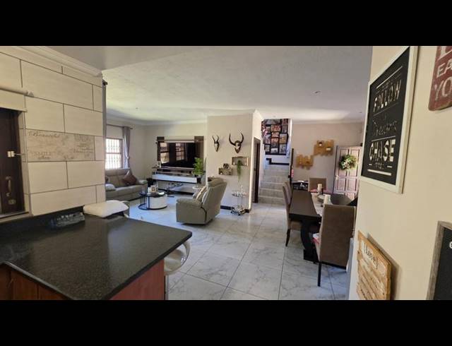 3 BEDROOM TOWNHOUSE FOR SALE IN MONTANA TUINE